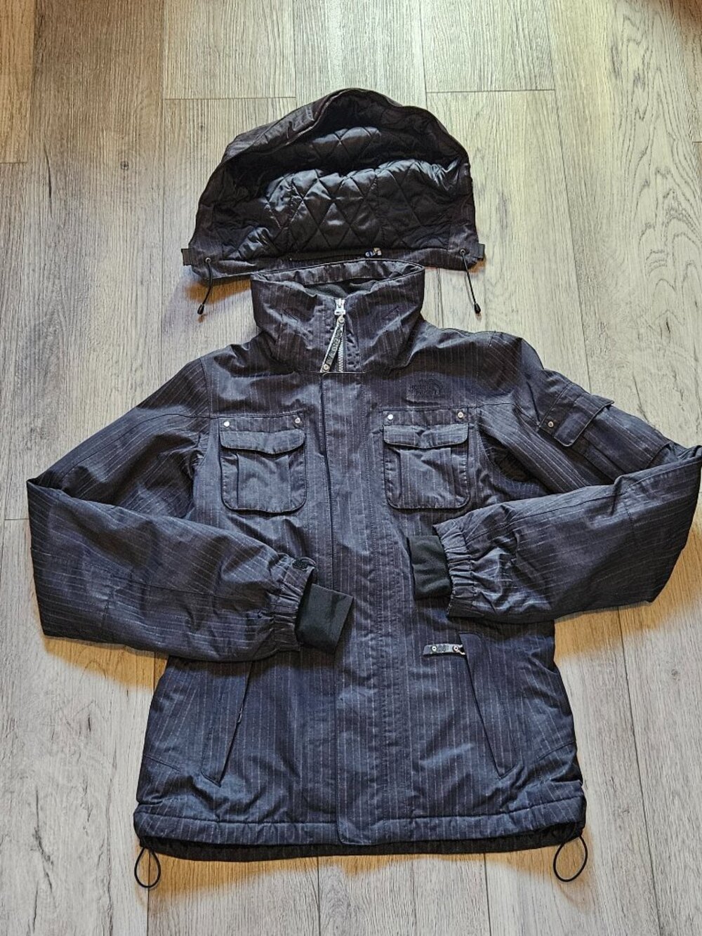 The North Face Pinstripe Insulated Snow Ski Jacket Utility Parka Size S Hood